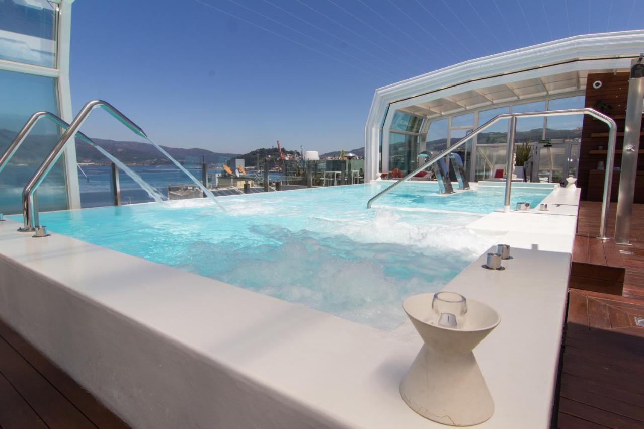 ויגו Gran Hotel Nagari Boutique & Spa מראה חיצוני תמונה The rooftop pool