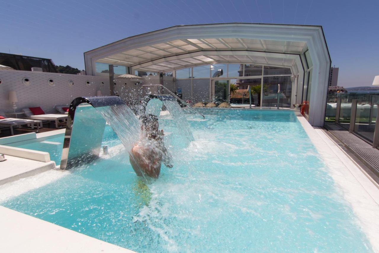 ויגו Gran Hotel Nagari Boutique & Spa מראה חיצוני תמונה The pool at the hotel