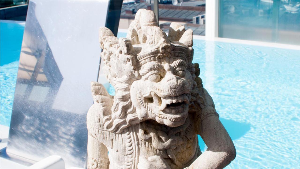 ויגו Gran Hotel Nagari Boutique & Spa מראה חיצוני תמונה A gargoyle on the side of the building