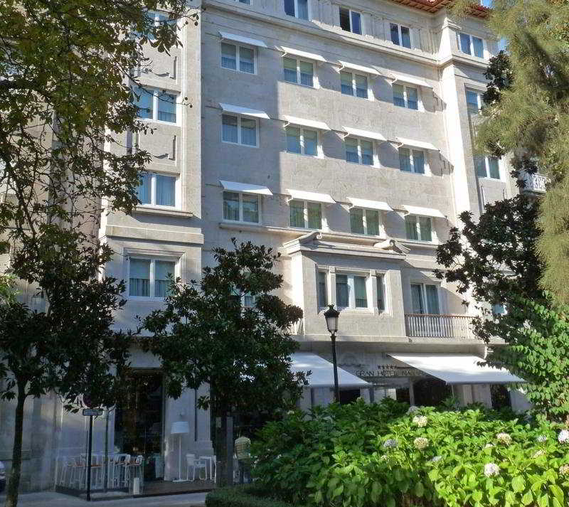 ויגו Gran Hotel Nagari Boutique & Spa מראה חיצוני תמונה The building of the Academy of Athens